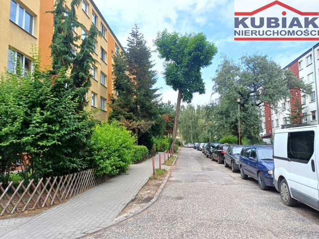 Mieszkanie 3 pokoje + oddzielna kuchnia, I piętro