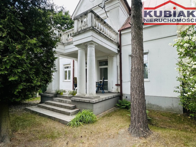 Dom z Duszą / 1389m2/ Granica Warszawy
