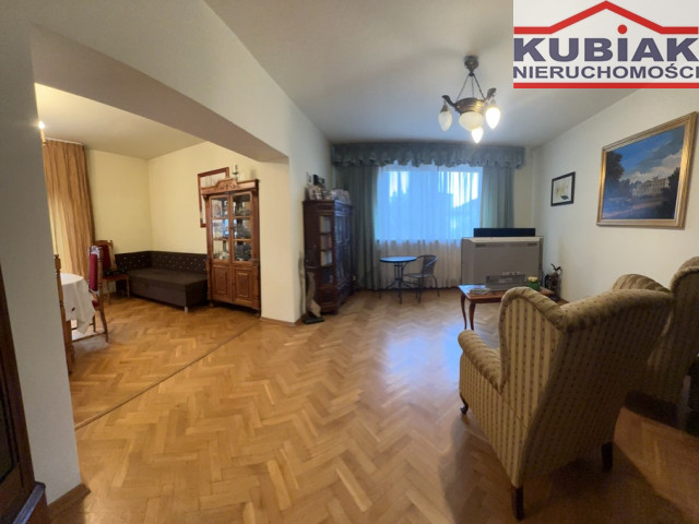 Dom w sąsiedztwie Parku Czechowickiego.