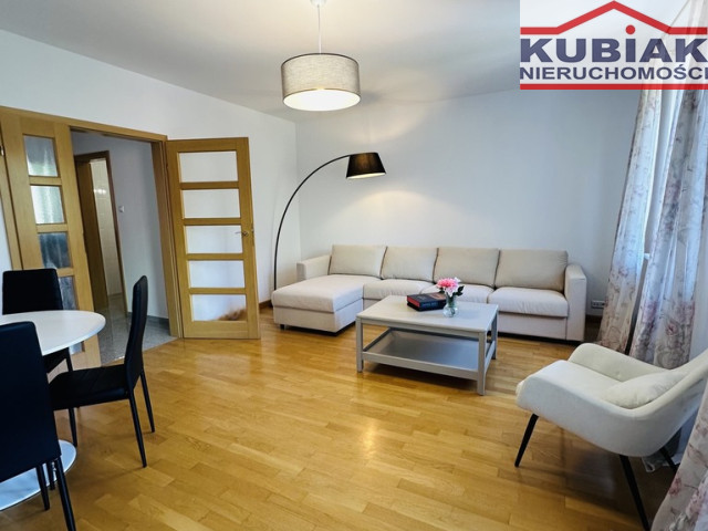 58 m² | 2 balkony | WKD 5 min | garaż